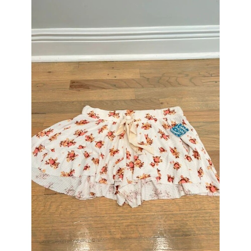 Free people intimately floral flowy shorts new with tags size xsmall